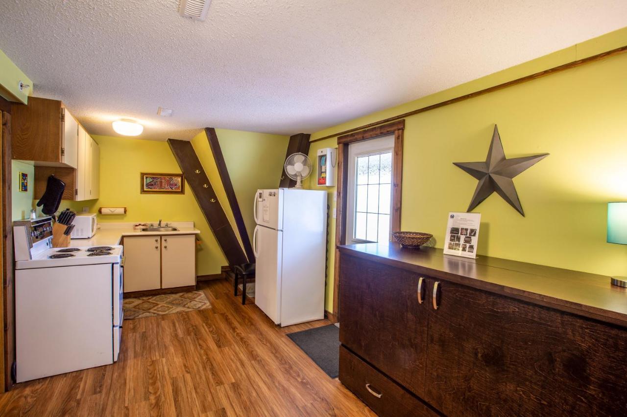 The Pinnacles Suites & Townhomes Silver Star Esterno foto