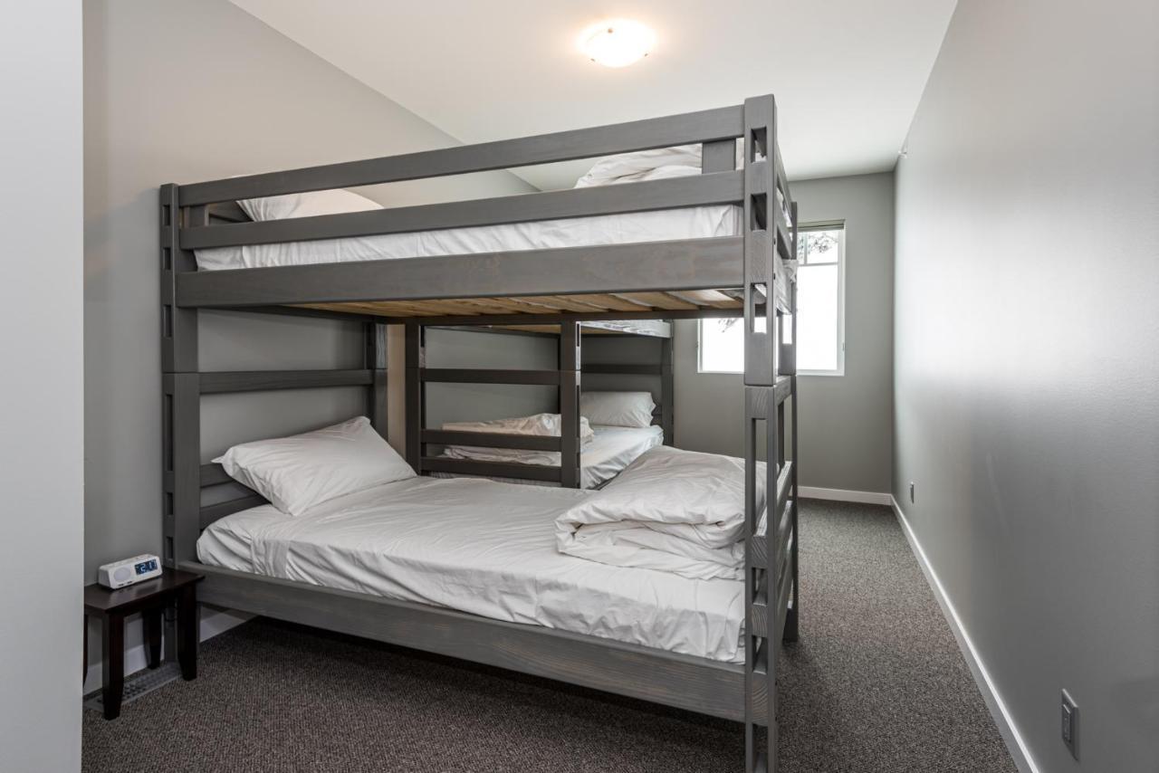 The Pinnacles Suites & Townhomes Silver Star Esterno foto
